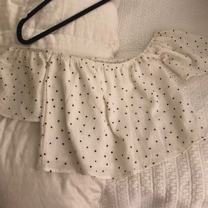 Shot polka dot, off the shoulder top. Size small.